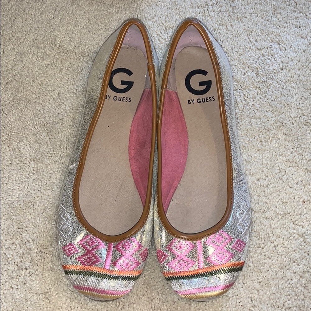 Guess gold flats